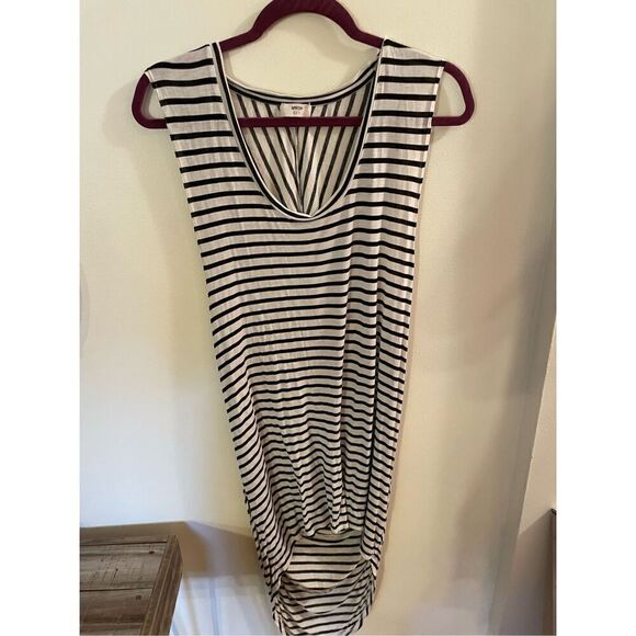 Mikoh Swimsuit Coverup - Picture 4 of 6